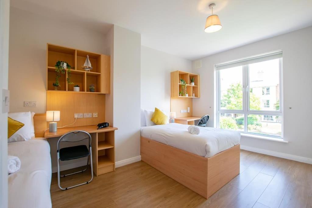 83 - Superb Townhouse By Shortstays Casa vacanze