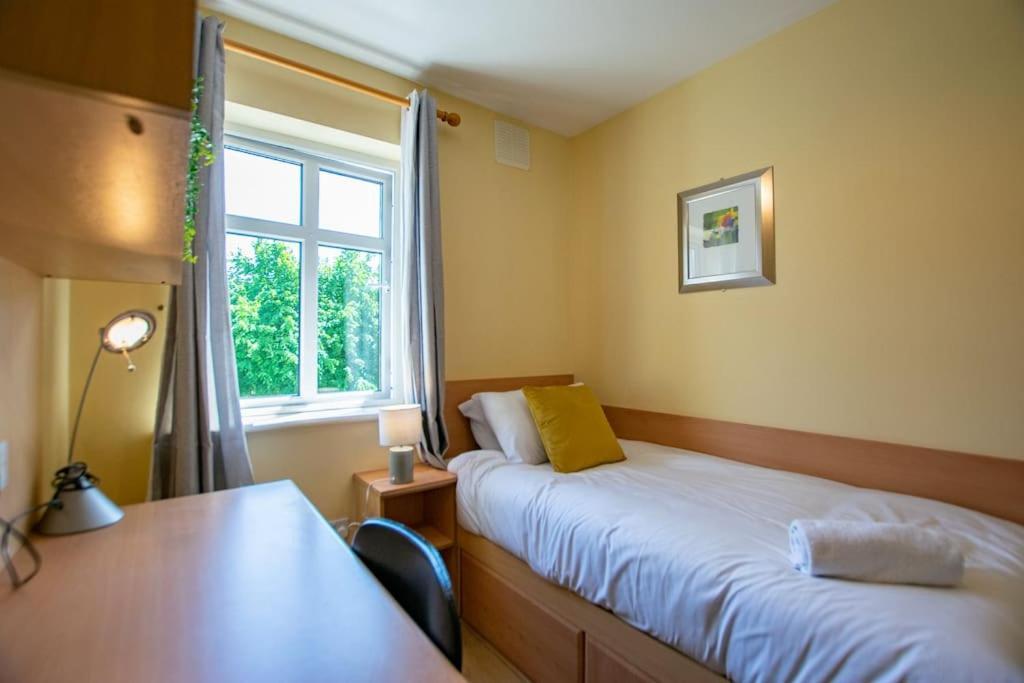 Casa vacanze 83 - Superb Townhouse By Shortstays *