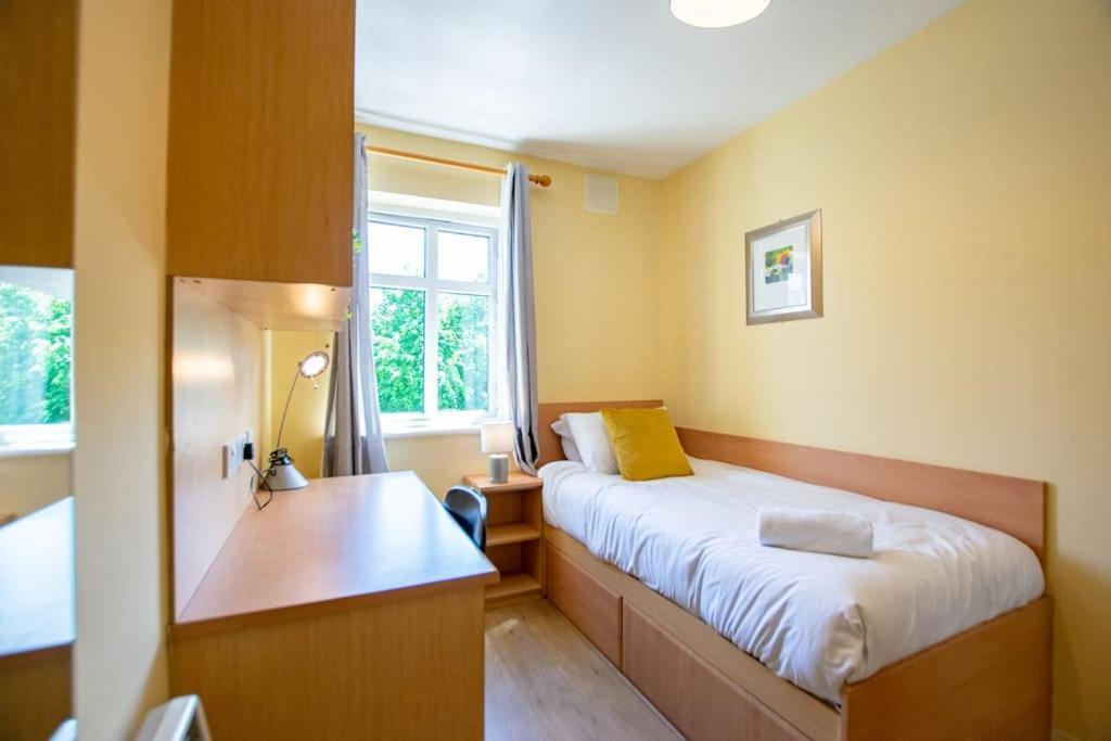 Casa vacanze 83 - Superb Townhouse By Shortstays *